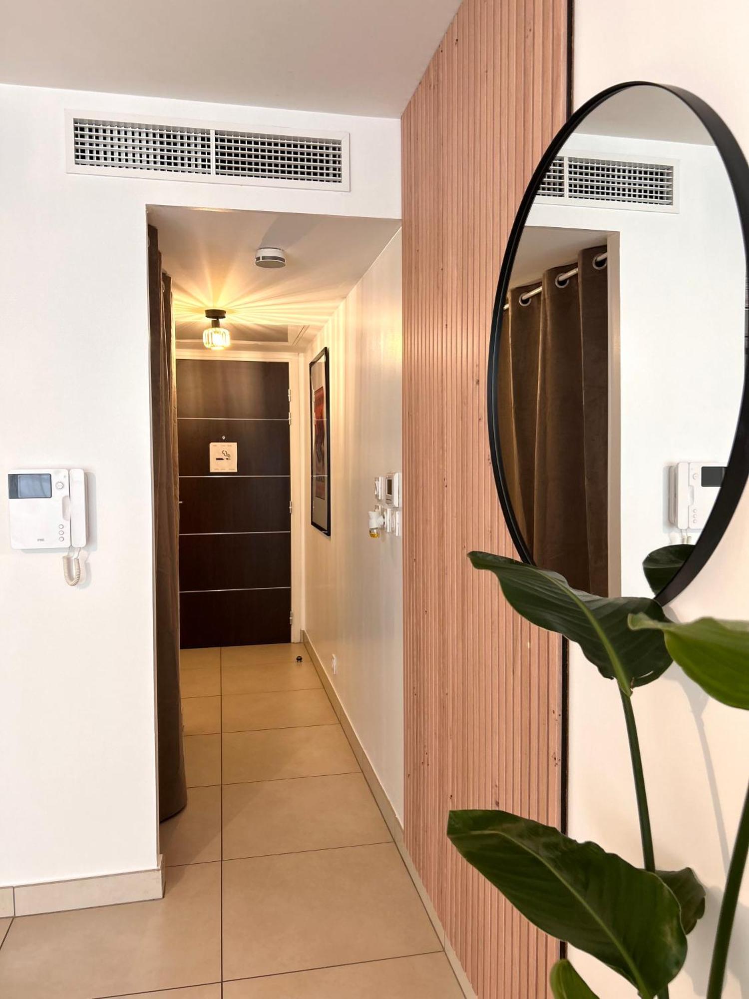 Studio Neuf - Portes De Monaco - Confort - Wifi - Clim Exteriör bild